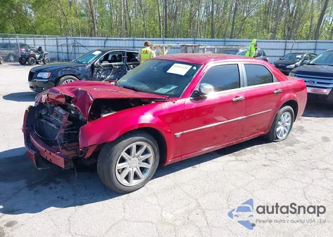 2007 Chrysler 300C z USA, uszkodzony, nr VIN 2C3KA63H07H658647
